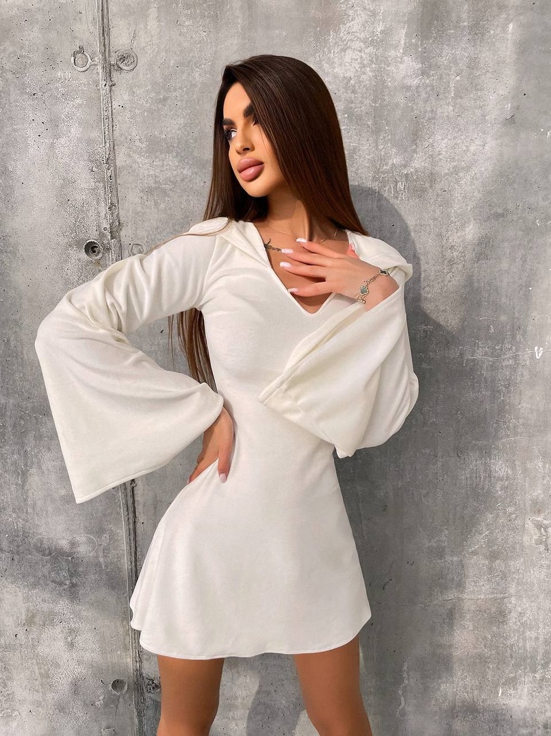 Оксамитова сукня міні з розкльошоними рукавами    Оксамитова сукня міні з розкльошоними рукавами    | PUSHKA SHOP