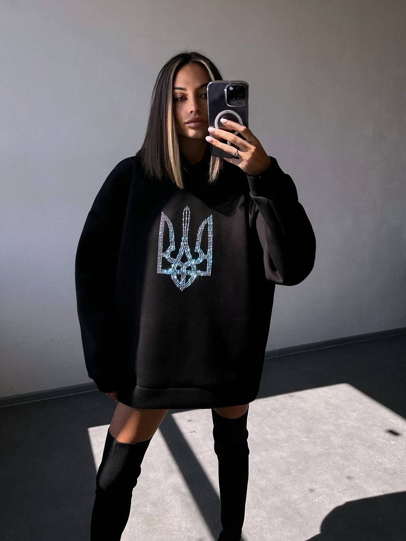 Патріотичне  худі over size із сяючими стразами Патріотичне  худі over size із сяючими стразами | PUSHKA SHOP