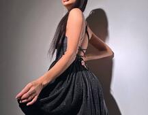 Блискуча сукня з пишною спідницею та шнурівкою на спинці Блискуча сукня з пишною спідницею та шнурівкою на спинці | PUSHKA SHOP