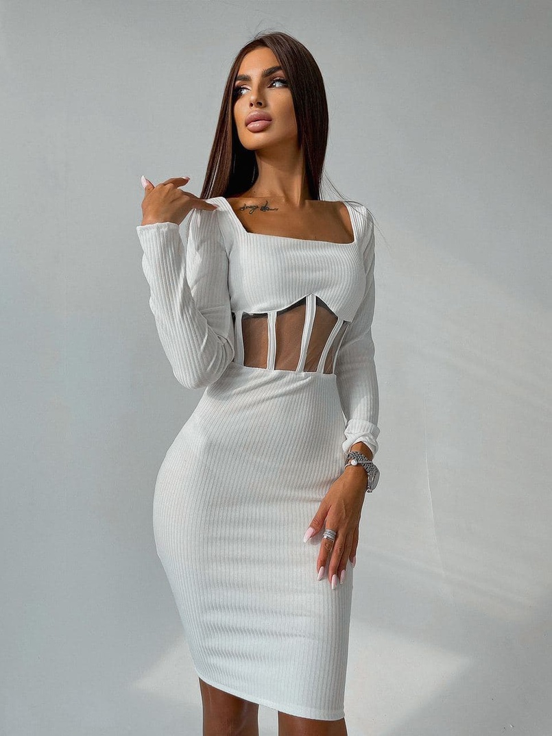 Приталенное платье с корсетной вставкой и  юбкой-карандашом  Приталенное платье с корсетной вставкой и  юбкой-карандашом  | PUSHKA SHOP