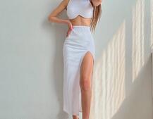 Комплект: топ с чашечками с эффектом push up + юбка миди с разрезом  Комплект: топ с чашечками с эффектом push up + юбка миди с разрезом  | PUSHKA SHOP