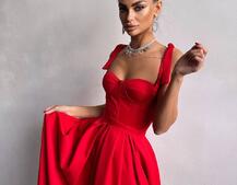 Сукня максі із чашечками та корсетним верхом Сукня максі із чашечками та корсетним верхом | PUSHKA SHOP