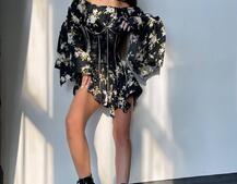 Сукня асиметричного крою з розкльошеними рукавами + корсет декорований стразами Ручна робота Сукня асиметричного крою з розкльошеними рукавами + корсет декорований стразами Ручна робота | PUSHKA SHOP