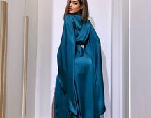 Шовковий халатик із розкльошеними рукавами Шовковий халатик із розкльошеними рукавами | PUSHKA SHOP