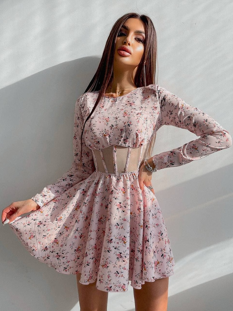 Приталенное платье с корсетной вставкой и  юбкой-солнцем   | PUSHKA SHOP