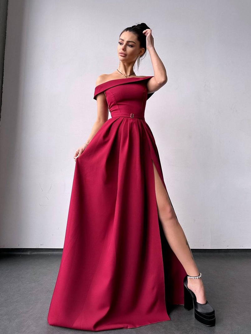 Сукня максі з відкритими плечима  Сукня максі з відкритими плечима  | PUSHKA SHOP