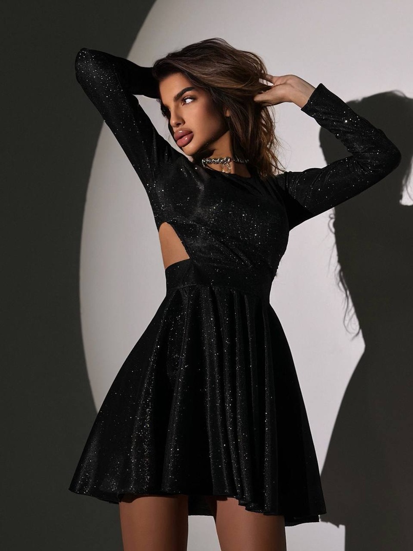 Блискуча сукня з відкритою  спинкою Блискуча сукня з відкритою  спинкою | PUSHKA SHOP