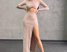 Оксамитовий комплект: топ із чашками push up+ спідниця, декорована стразами Прикраса пришита, ручна робота. Оксамитовий комплект: топ із чашками push up+ спідниця, декорована стразами Прикраса пришита, ручна робота. | PUSHKA SHOP