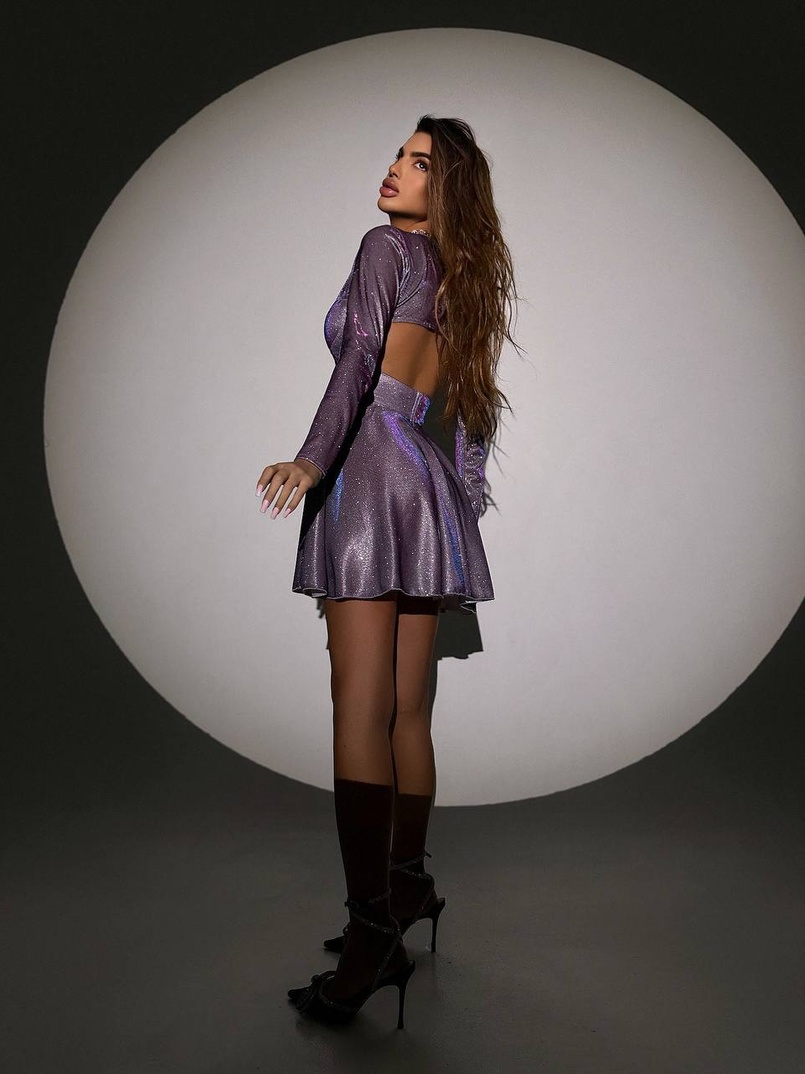 Блискуча сукня з відкритою  спинкою Блискуча сукня з відкритою  спинкою | PUSHKA SHOP