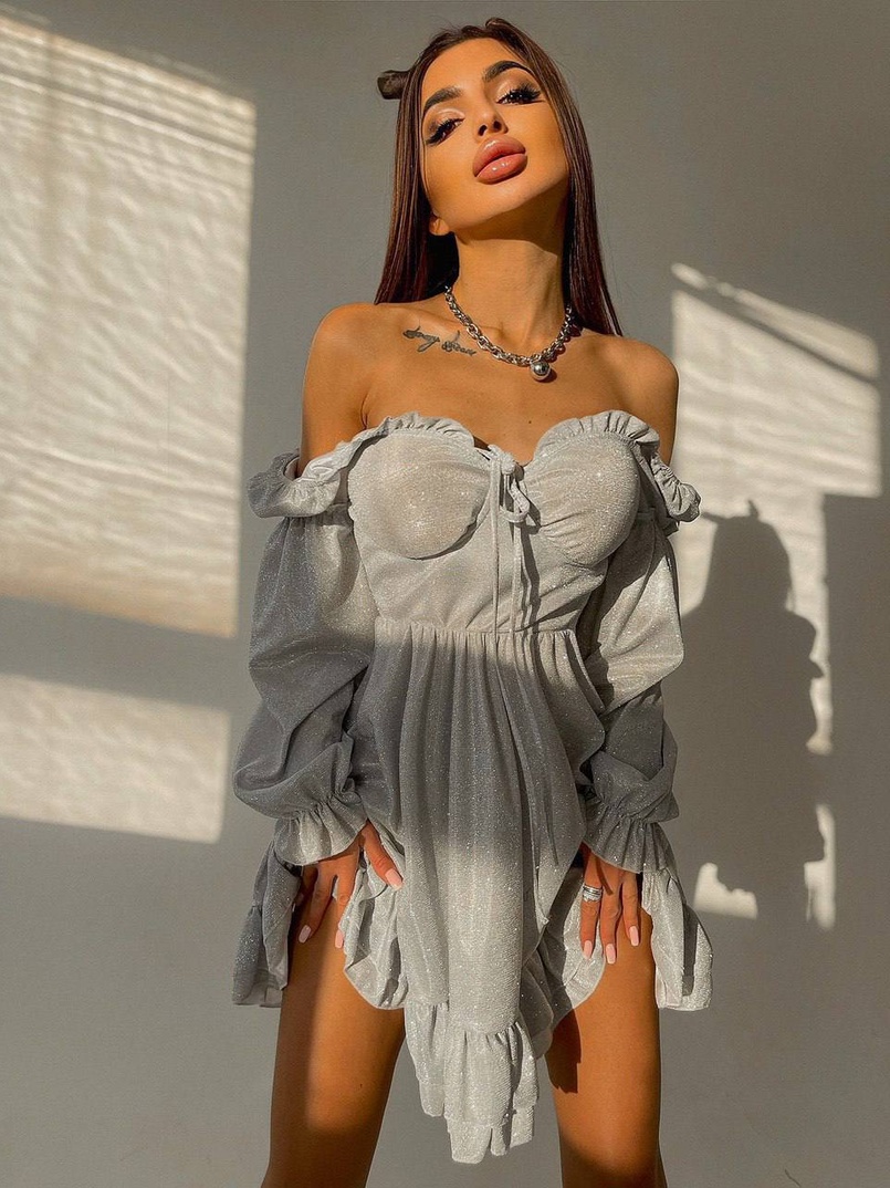 Блискуча сукня з оборками та чашками з ефектом push up Блискуча сукня з оборками та чашками з ефектом push up | PUSHKA SHOP