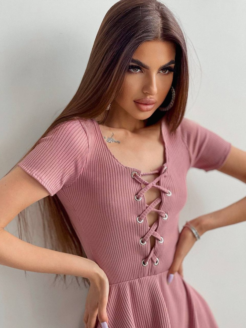 Трикотажное платье-мини со шнуровкой на груди  Трикотажное платье-мини со шнуровкой на груди  | PUSHKA SHOP