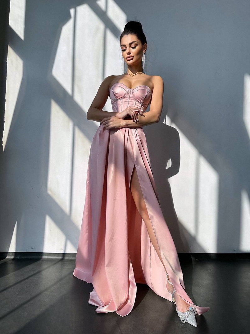 Комплект: корсет-бюстьє , декорований стразами  + спідниця максі з розрізом   Ручна робота  Комплект: корсет-бюстьє , декорований стразами  + спідниця максі з розрізом   Ручна робота  | PUSHKA SHOP