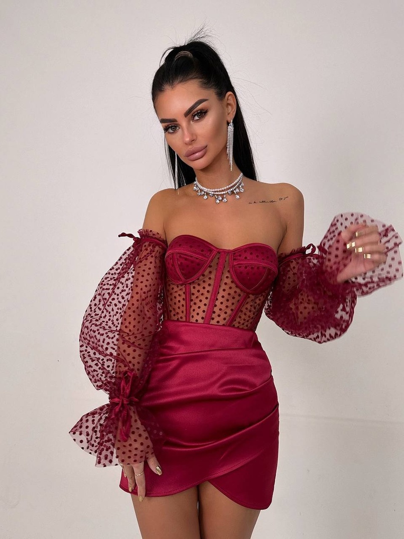 Улюблений комплект в новому виконанні: корсет бюстьє з об’ємними рукавами + спідниця міні Улюблений комплект в новому виконанні: корсет бюстьє з об’ємними рукавами + спідниця міні | PUSHKA SHOP