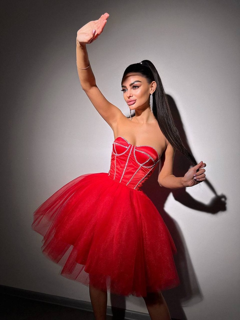 Комплект: корсет, декорований стразами  +  пишна фатинова спідниця Комплект: корсет, декорований стразами  +  пишна фатинова спідниця | PUSHKA SHOP