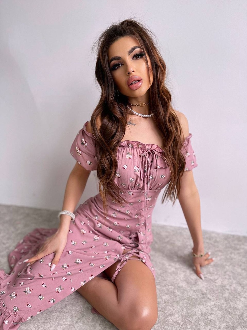 Квіткова сукня з воланами та шнуровкою на ніжці Квіткова сукня з воланами та шнуровкою на ніжці | PUSHKA SHOP