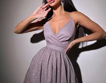 Блискуча сукня з пишною спідницею та шнурівкою на спинці Блискуча сукня з пишною спідницею та шнурівкою на спинці | PUSHKA SHOP