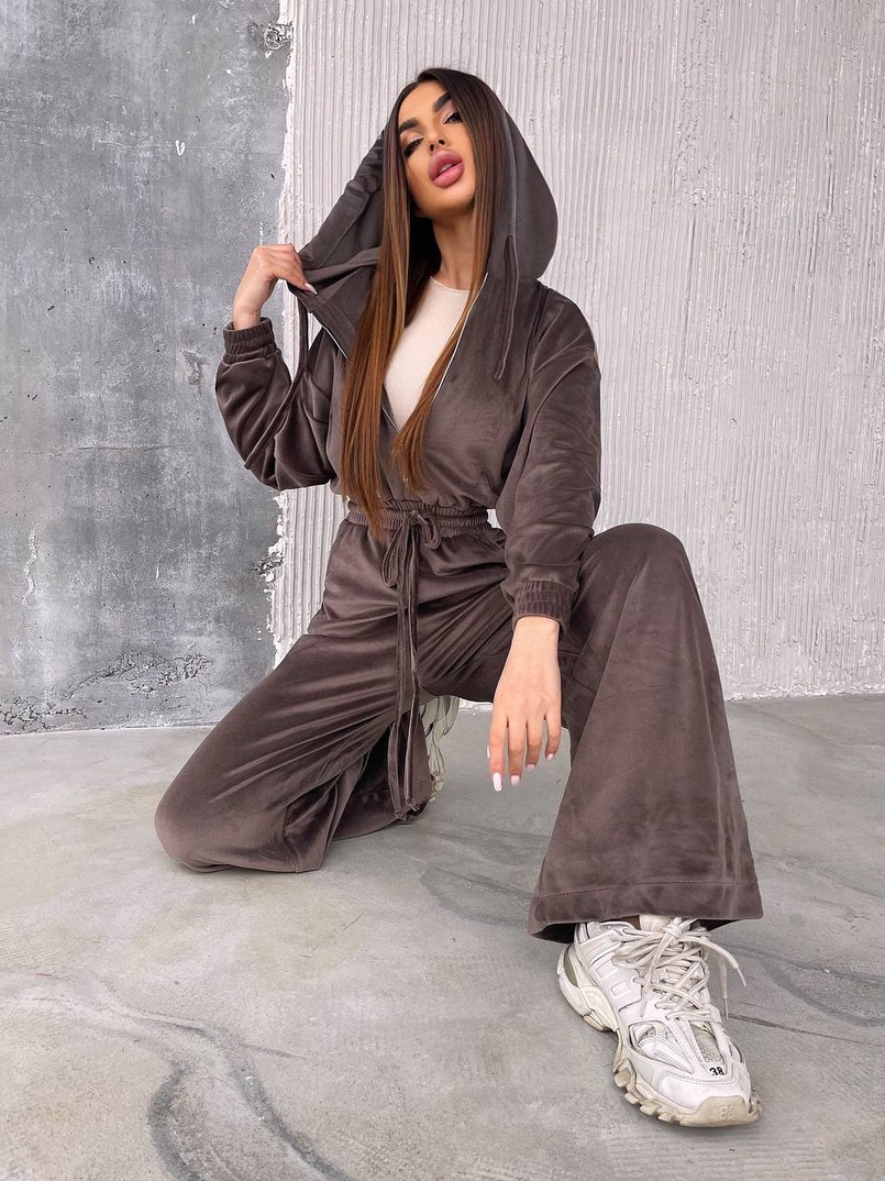 Велюровий комбінезон  Велюровий комбінезон  | PUSHKA SHOP