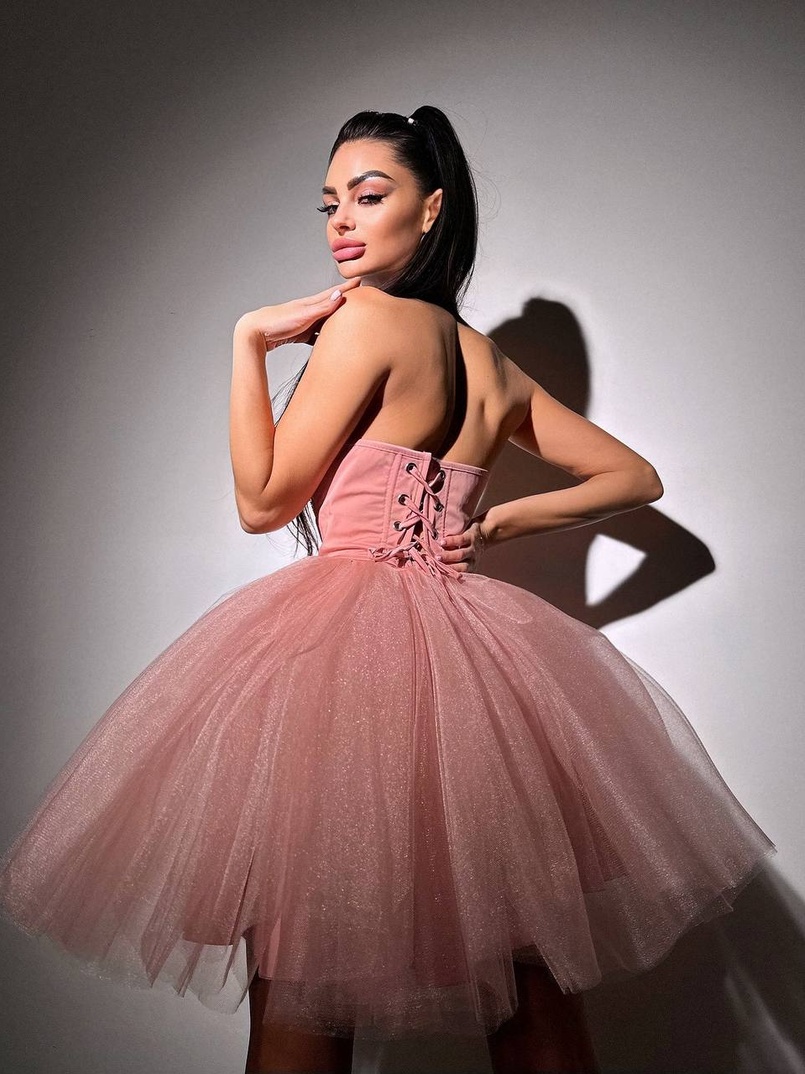 Комплект: корсет, декорований стразами  +  пишна фатинова спідниця Комплект: корсет, декорований стразами  +  пишна фатинова спідниця | PUSHKA SHOP