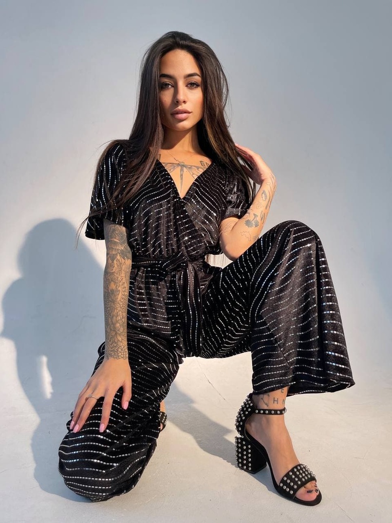 Бархатный комбинезон с голографическими блестками  Бархатный комбинезон с голографическими блестками  | PUSHKA SHOP