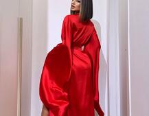 Шовковий халатик із розкльошеними рукавами Шовковий халатик із розкльошеними рукавами | PUSHKA SHOP