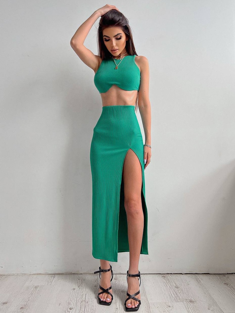 Комплект: топ с чашечками с эффектом push up + юбка миди с разрезом  Комплект: топ с чашечками с эффектом push up + юбка миди с разрезом  | PUSHKA SHOP