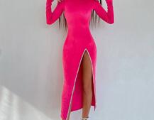 Оксамитова сукня з розрізом, декорована стразами. Прикраса пришита! Оксамитова сукня з розрізом, декорована стразами. Прикраса пришита! | PUSHKA SHOP