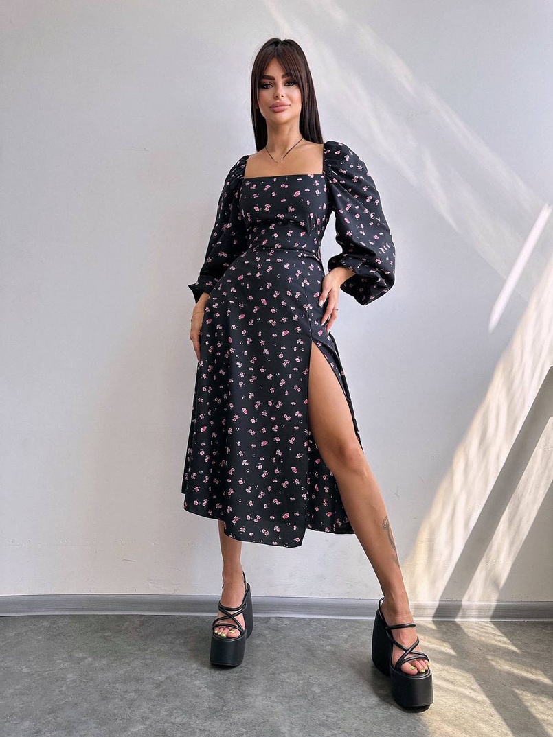 Сукня -міді зі шнурівкою на спинці та розрізом на ніжці Сукня -міді зі шнурівкою на спинці та розрізом на ніжці | PUSHKA SHOP