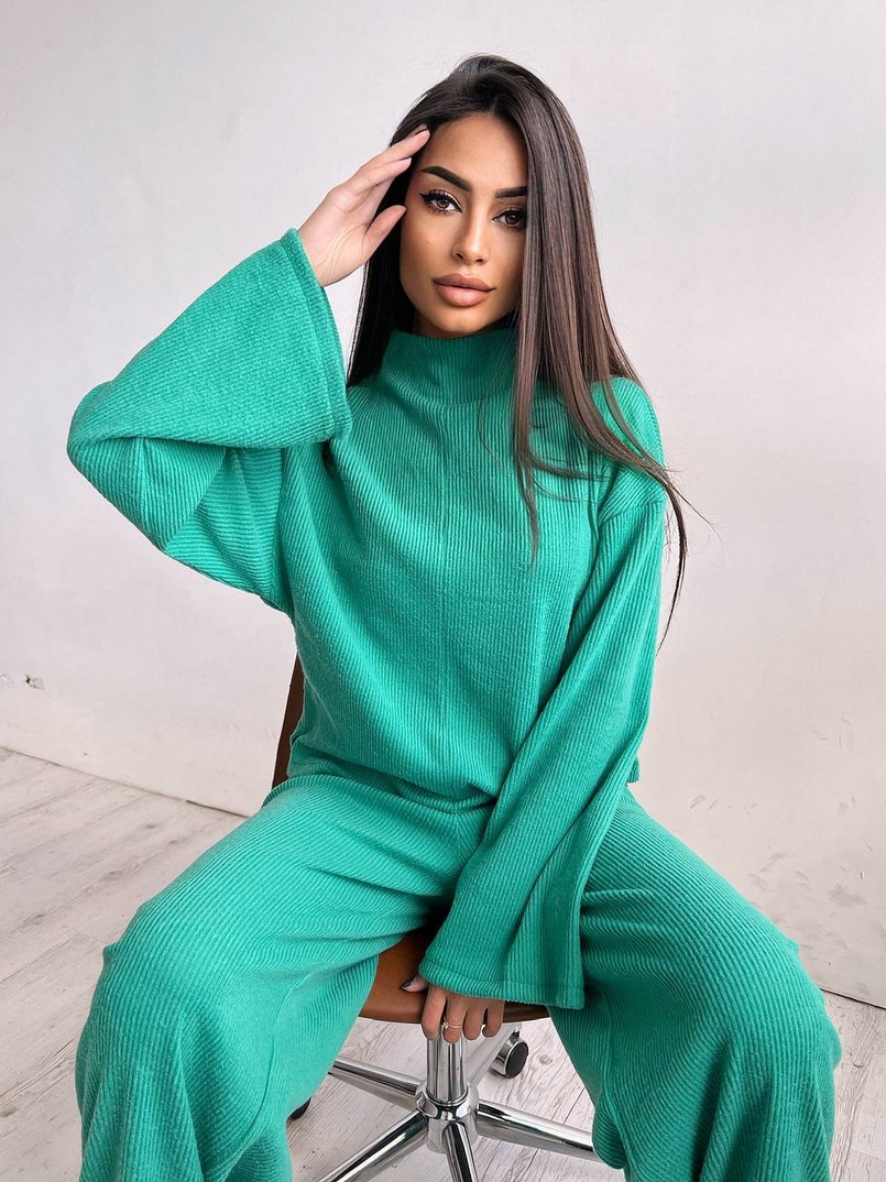 Повсякденний костюм із теплого трикотажу-рубчика Повсякденний костюм із теплого трикотажу-рубчика | PUSHKA SHOP