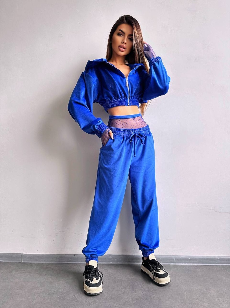 Велюровий комплект декорований стразами( бомбер+ рукавички+ штани + трусики) Велюровий комплект декорований стразами( бомбер+ рукавички+ штани + трусики) | PUSHKA SHOP