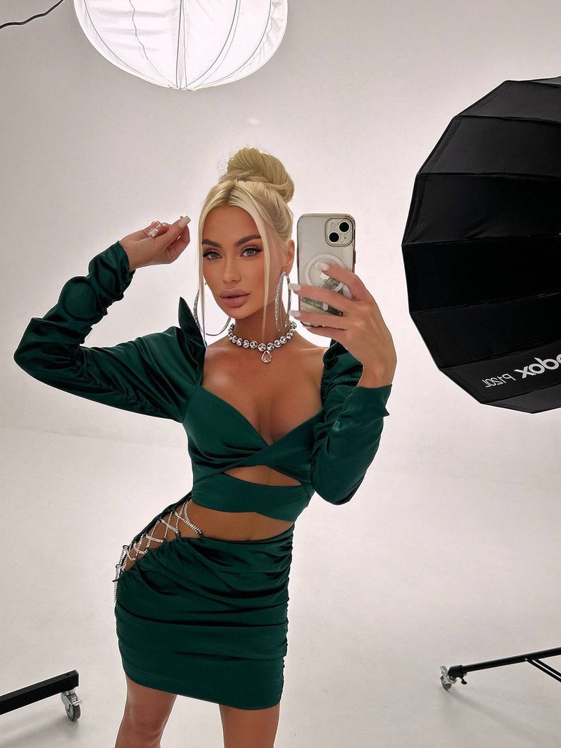 Сукня міні з драпіруванням, декорована стразами  Сукня міні з драпіруванням, декорована стразами  | PUSHKA SHOP