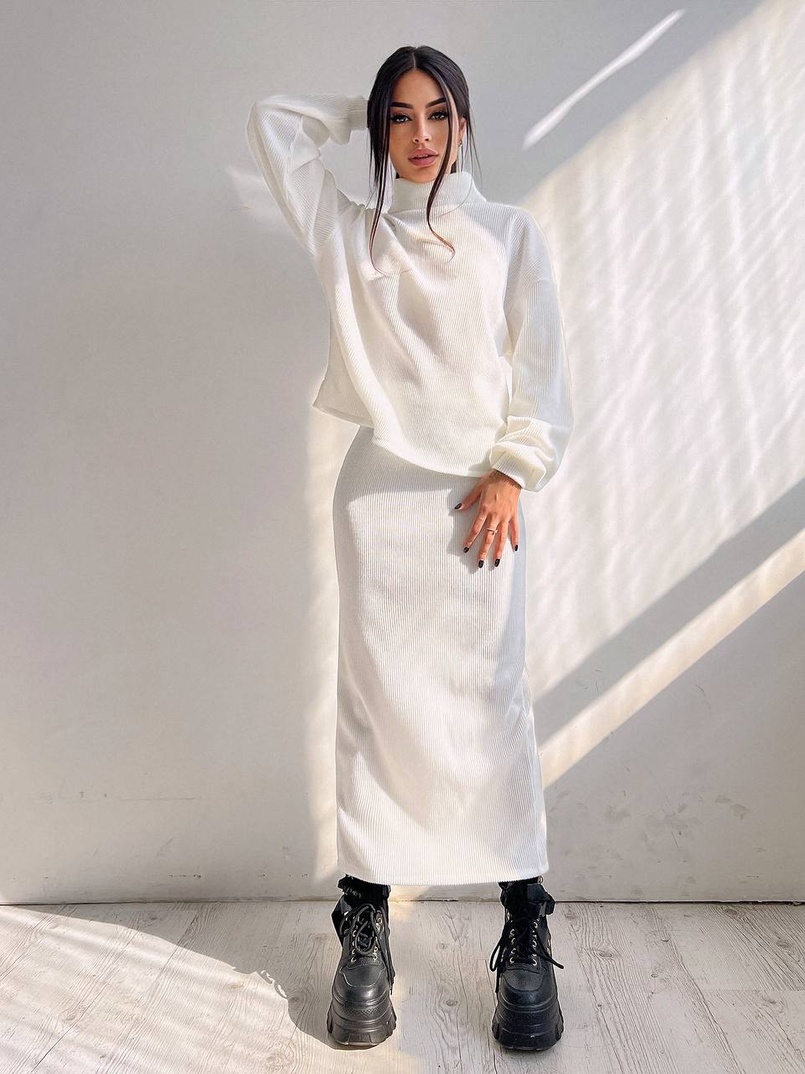 Костюм із теплого трикотажу-рубчика: светр + спідниця Костюм із теплого трикотажу-рубчика: светр + спідниця | PUSHKA SHOP