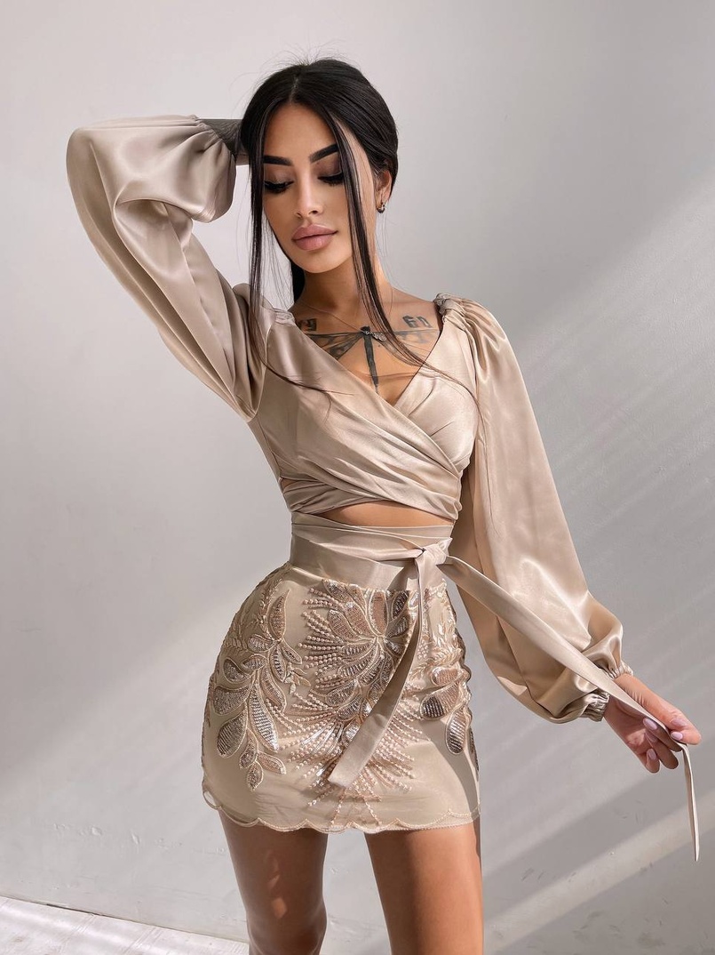 Комплект: топ з об'ємними рукавами + мереживна спідниця Комплект: топ з об'ємними рукавами + мереживна спідниця | PUSHKA SHOP