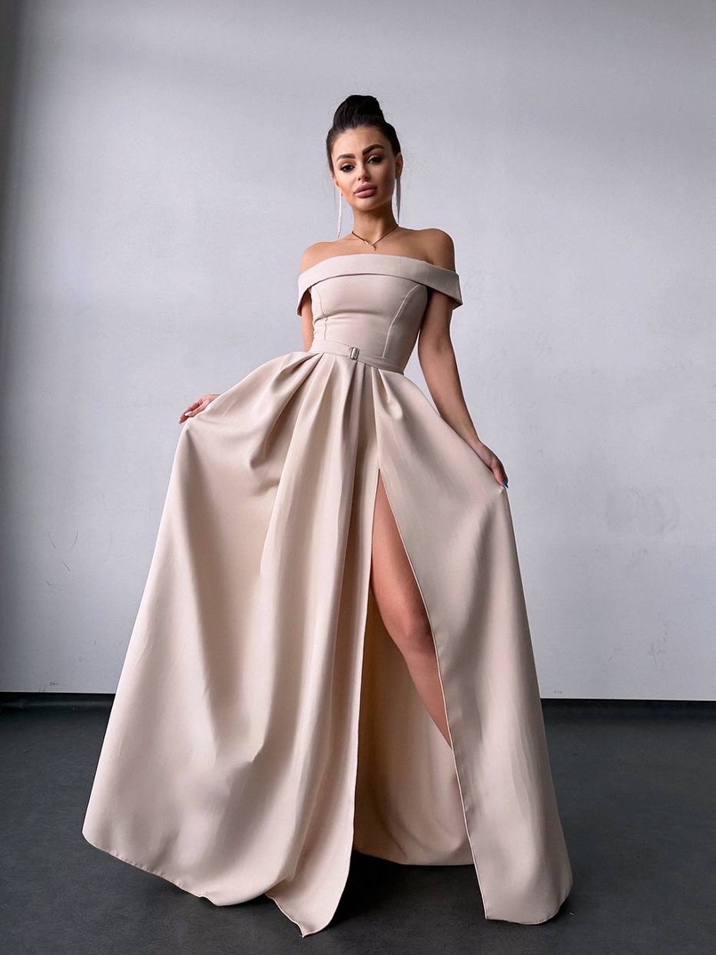 Сукня максі з відкритими плечима  Сукня максі з відкритими плечима  | PUSHKA SHOP