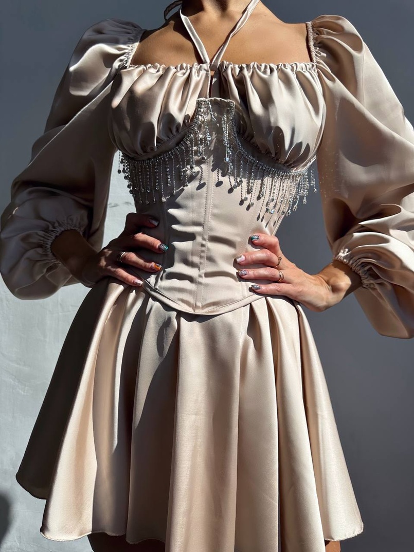 Сукня з корсетом, декорованим бахромою зі страз Ручна робота  Сукня з корсетом, декорованим бахромою зі страз Ручна робота  | PUSHKA SHOP