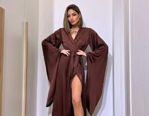 Шовковий халатик із розкльошеними рукавами Шовковий халатик із розкльошеними рукавами | PUSHKA SHOP