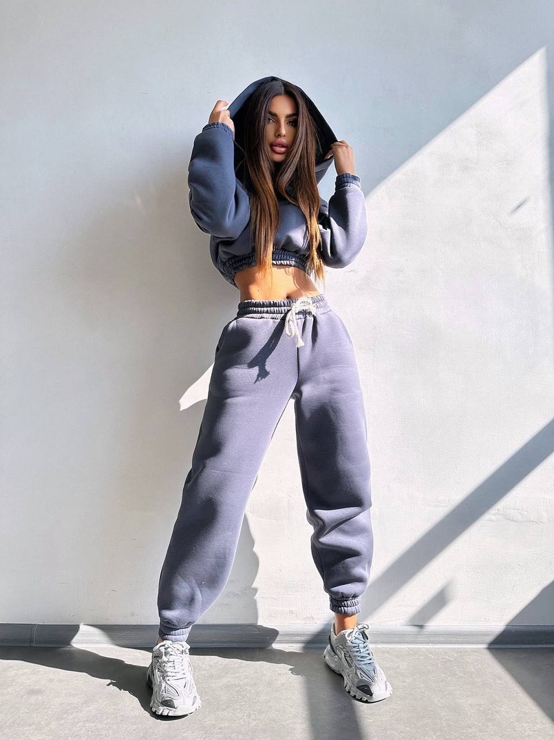 Базовий костюм на флісі з об'ємними капюшоном Базовий костюм на флісі з об'ємними капюшоном | PUSHKA SHOP