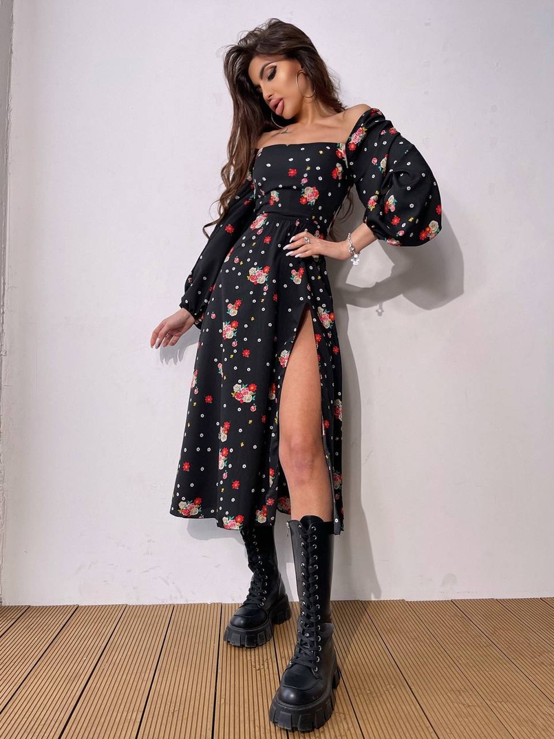 Квіткова сукня-міді зі шнурівкою на спинці та розрізом на ніжці Квіткова сукня-міді зі шнурівкою на спинці та розрізом на ніжці | PUSHKA SHOP