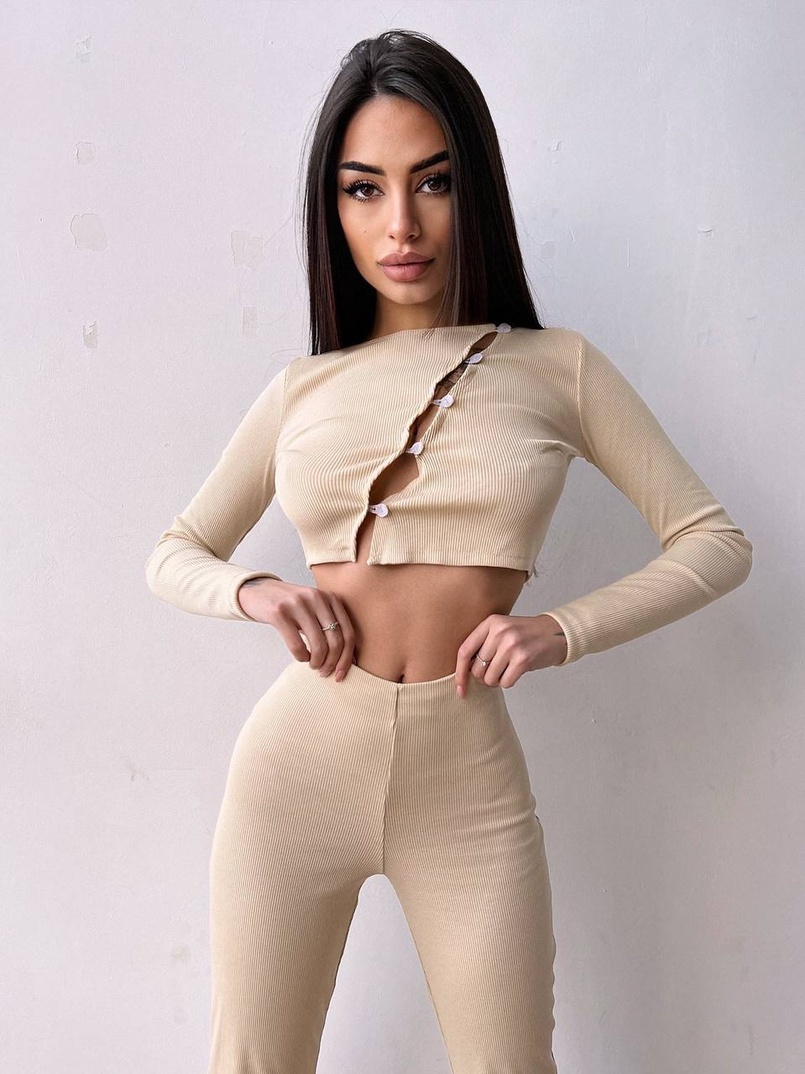 Комплект : штани кльош і топ на ґудзиках   Комплект : штани кльош і топ на ґудзиках   | PUSHKA SHOP