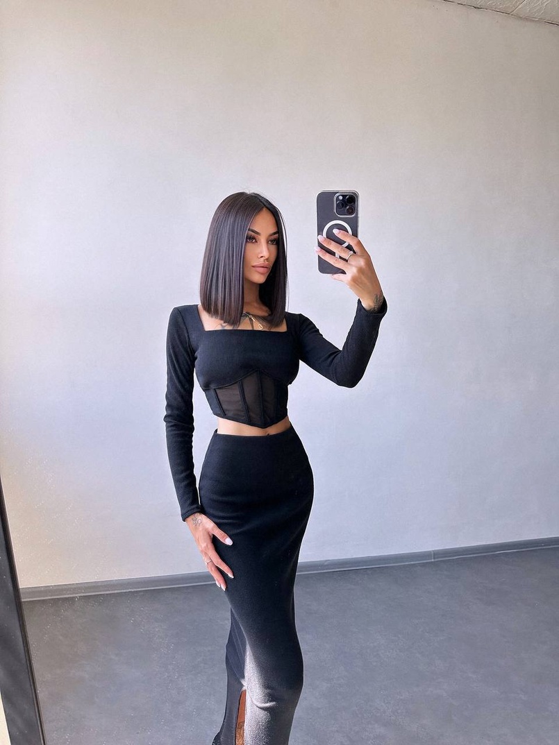 Трикотажний комплект: топ з елементами корсету та спідниця з розрізами  Трикотажний комплект: топ з елементами корсету та спідниця з розрізами  | PUSHKA SHOP