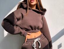 Базовий костюм на флісі з об'ємними капюшоном Базовий костюм на флісі з об'ємними капюшоном | PUSHKA SHOP