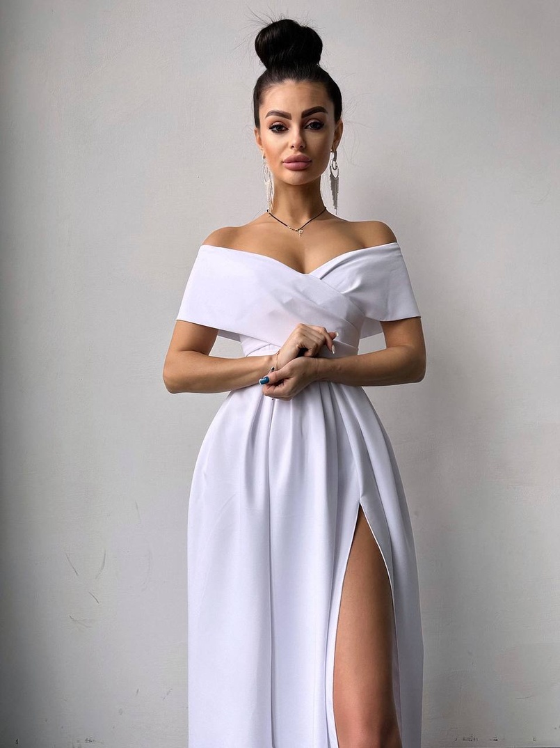 Сукня максі  з відкритими плечима та розрізом на спідниці | PUSHKA SHOP