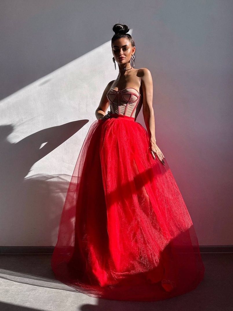 Комплект: корсет бюстьє декорований стразами + пишна спідниця максі  Ручна робота  Комплект: корсет бюстьє декорований стразами + пишна спідниця максі  Ручна робота  | PUSHKA SHOP