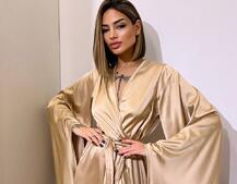 Шовковий халатик із розкльошеними рукавами Шовковий халатик із розкльошеними рукавами | PUSHKA SHOP