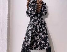 Квіткова сукня-міді зі шнурівкою на спинці та розрізом на ніжці Квіткова сукня-міді зі шнурівкою на спинці та розрізом на ніжці | PUSHKA SHOP