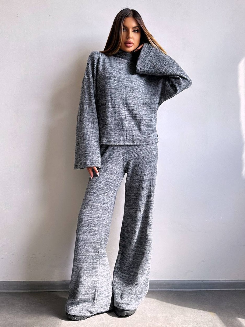 Трикотажний базовий комплект: світшот + штани  Трикотажний базовий комплект: світшот + штани  | PUSHKA SHOP