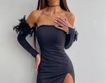 Сукня міні, декорована натуральним пір'ям Сукня міні, декорована натуральним пір'ям | PUSHKA SHOP