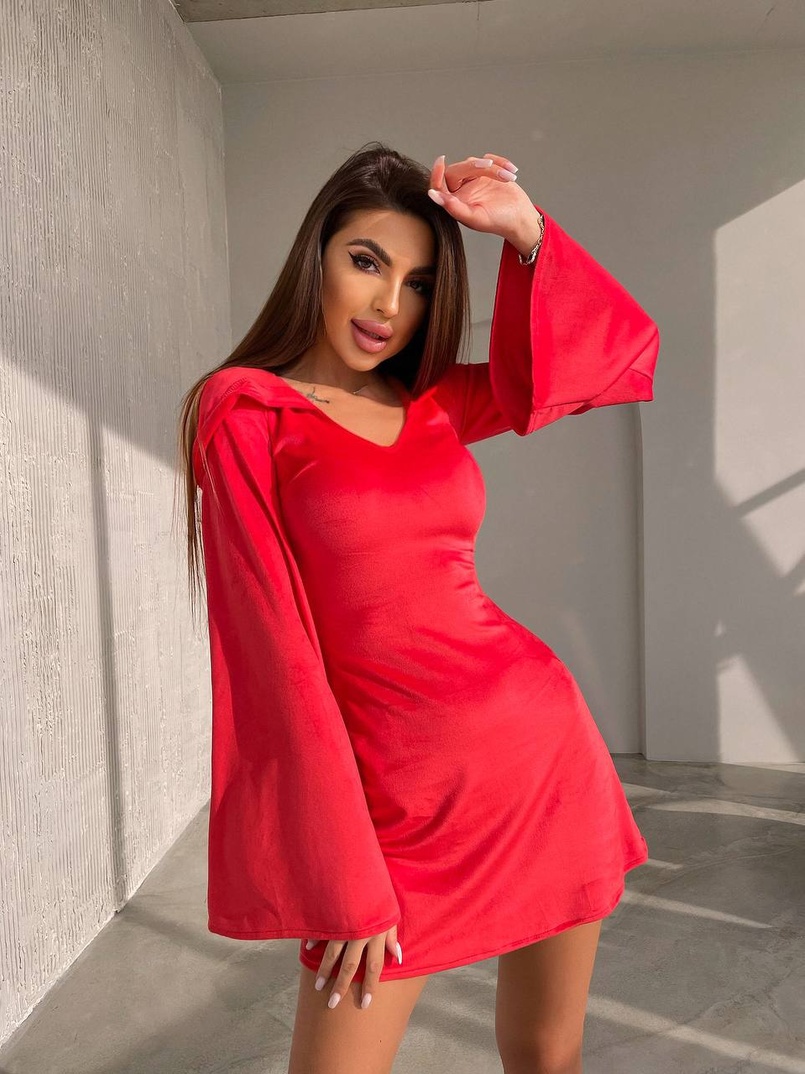 Оксамитова сукня міні з розкльошоними рукавами    Оксамитова сукня міні з розкльошоними рукавами    | PUSHKA SHOP