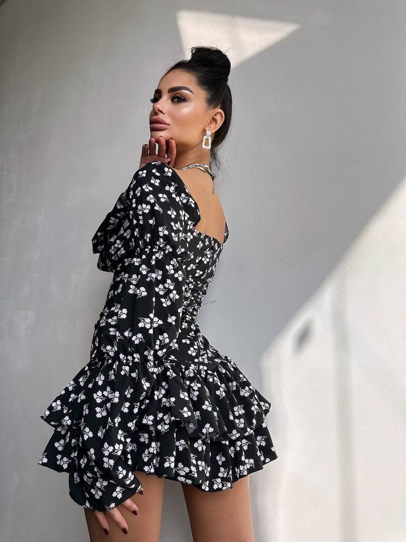 Сукня з воланами та шнурівкою по спинці Сукня з воланами та шнурівкою по спинці | PUSHKA SHOP