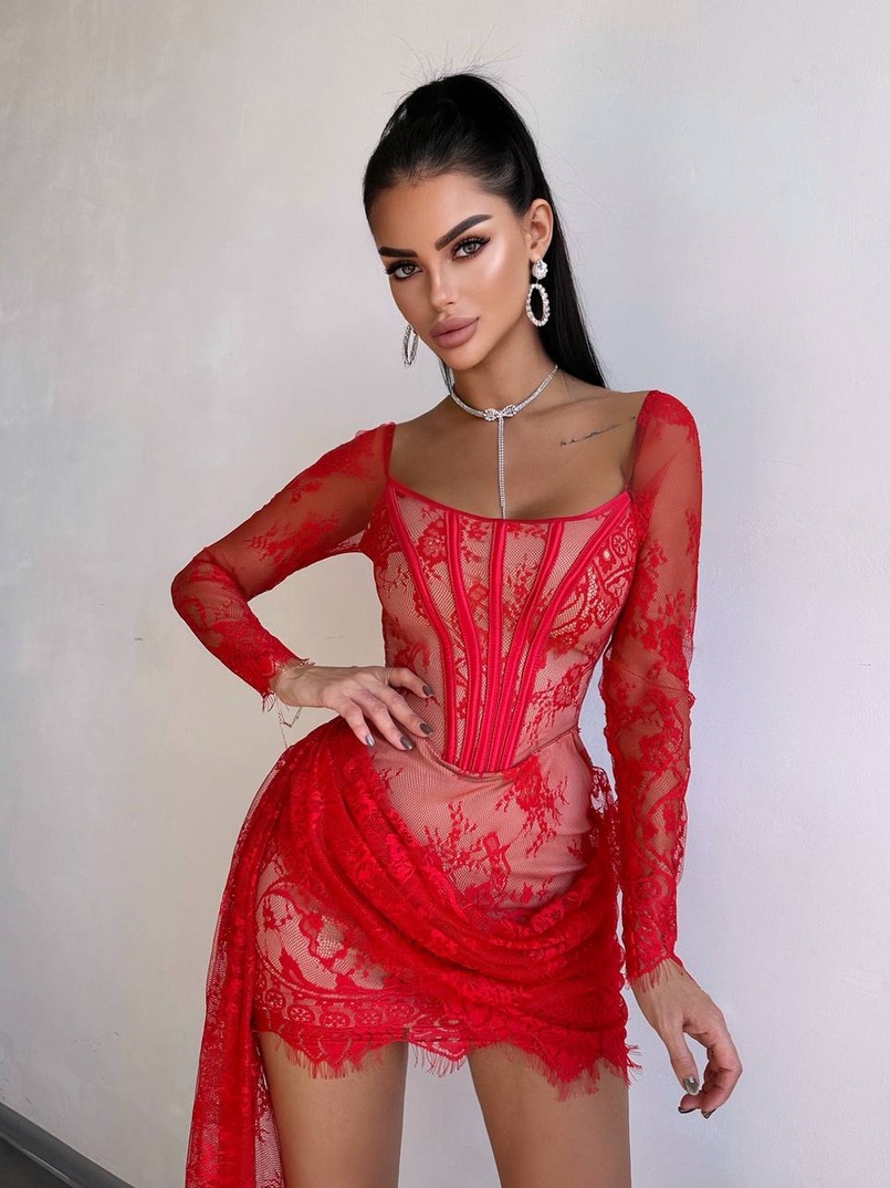 Мереживна сукня міні зі шлейфом Мереживна сукня міні зі шлейфом | PUSHKA SHOP