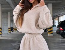 Теплий та мʼякий комплект: Обʼємний худі з капюшоном та штани з манжетами  Дуже приємний до тіла Теплий та мʼякий комплект: Обʼємний худі з капюшоном та штани з манжетами  Дуже приємний до тіла | PUSHKA SHOP